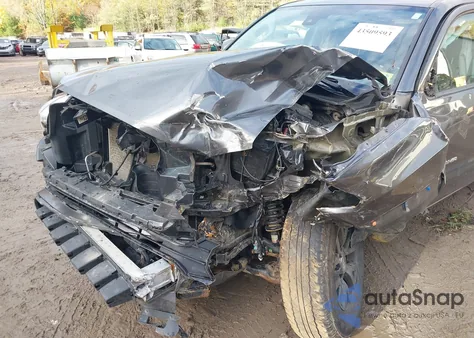 2021 Toyota Tacoma Sr5 V6 from USA, damaged, VIN 3TMCZ5AN9MM386043